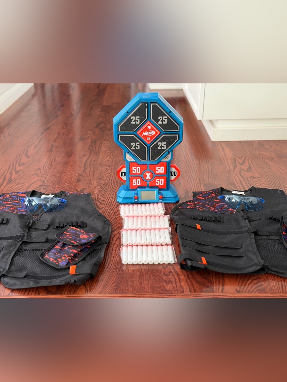 NERF Extreme Challenge Digital Target + Two Sets of Kids Tactical Vest Kits